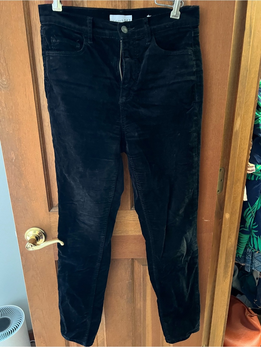 Loft women’s Skinny Black velvet Jeans